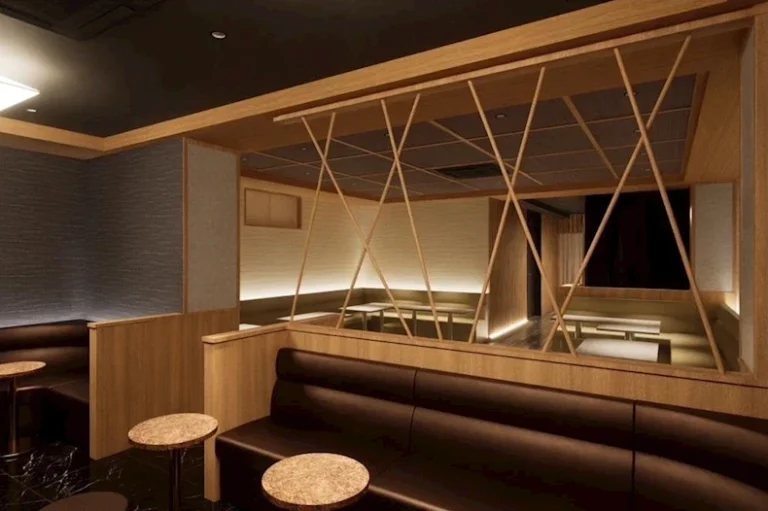 浦和 杢檀〜MODAN〜（モダン）の店内