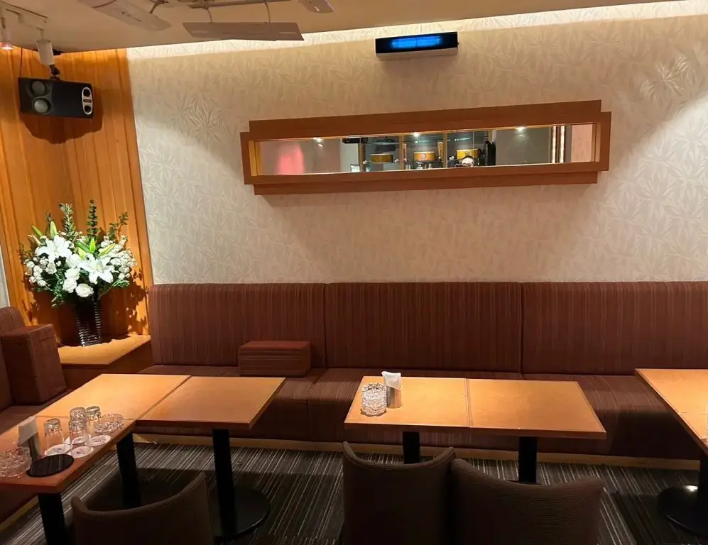 銀座モルゲンロート店内写真