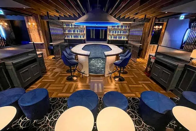 ミーツバー店内画像1