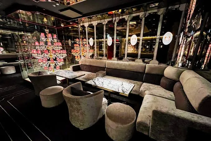 ビゼ新宿店内画像2