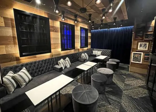 ミーツバー店内画像3