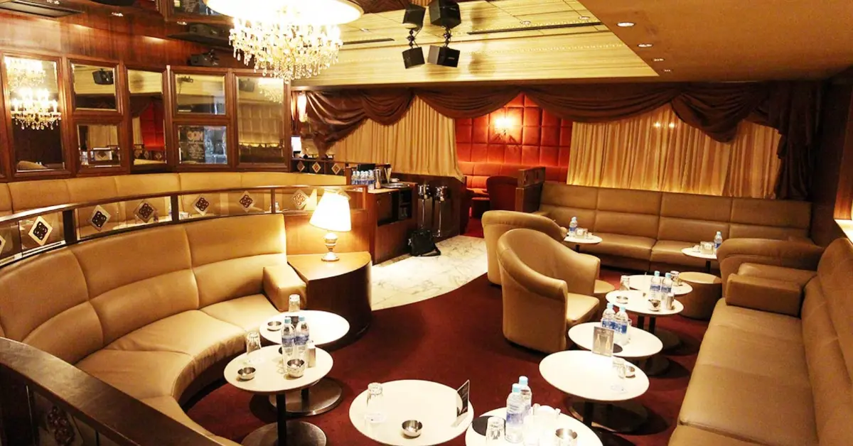 新宿キングダムクイーン店内写真