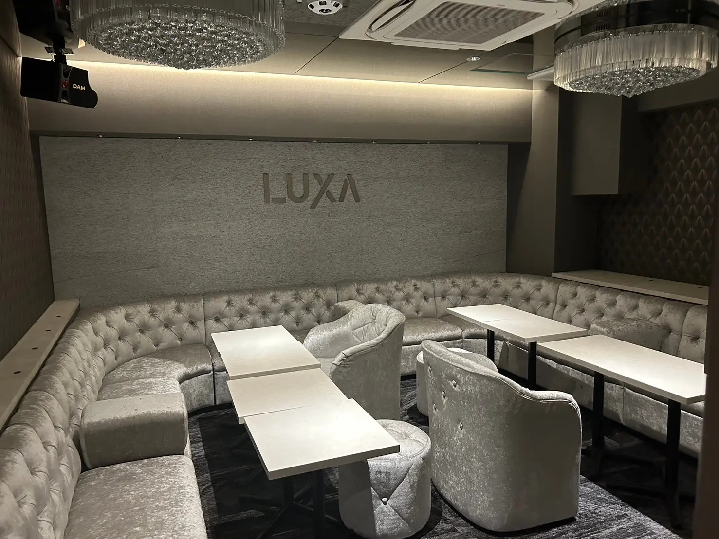 ルクサ店内画像1