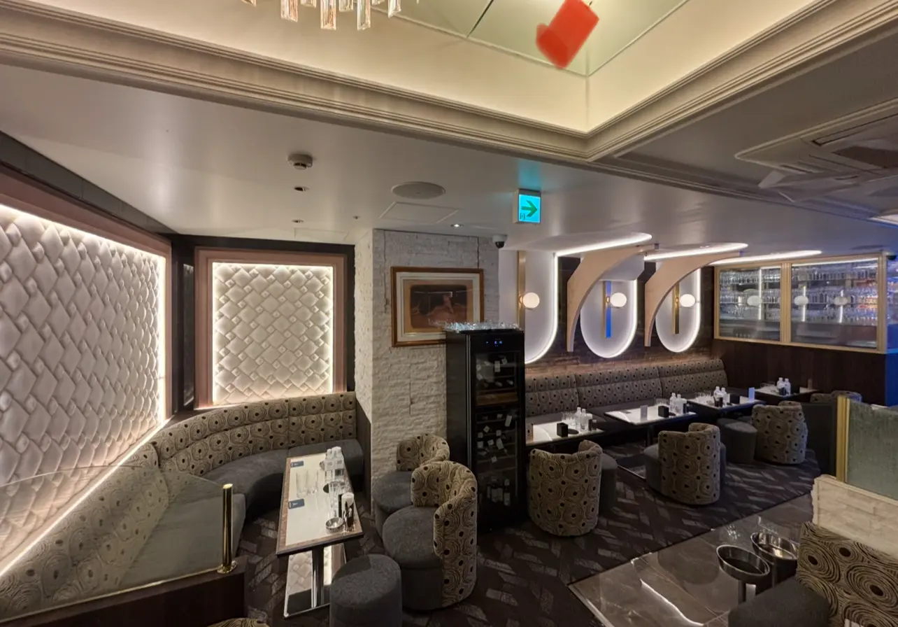 銀座77 店内写真