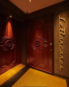 銀座バルカレス 店内写真