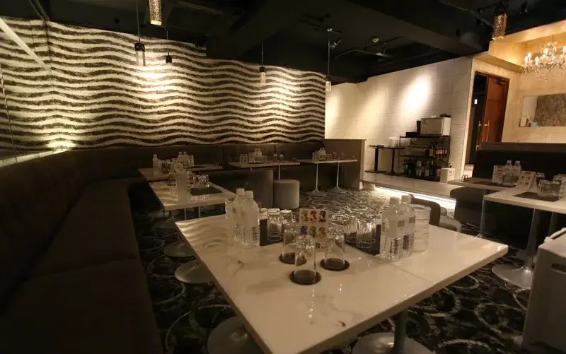 上野アトランティス店内画像