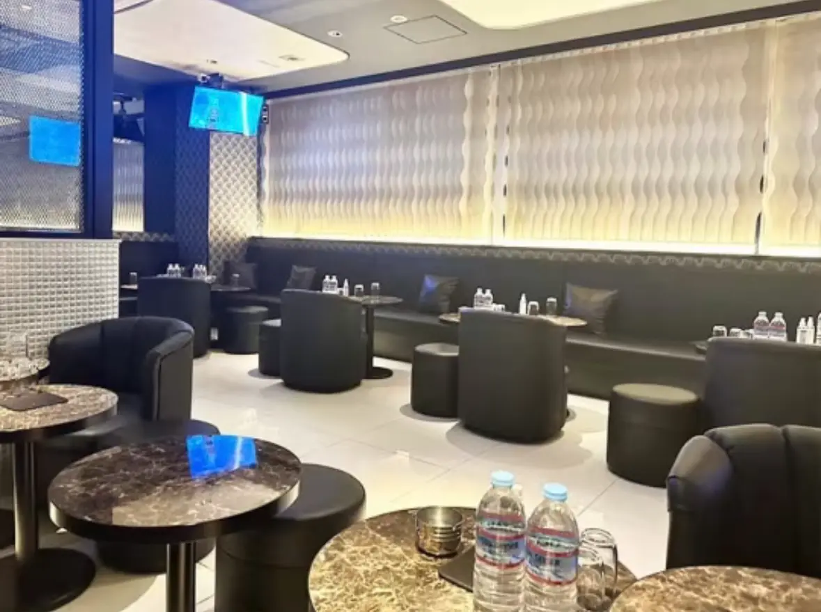 上野ボンド店内画像