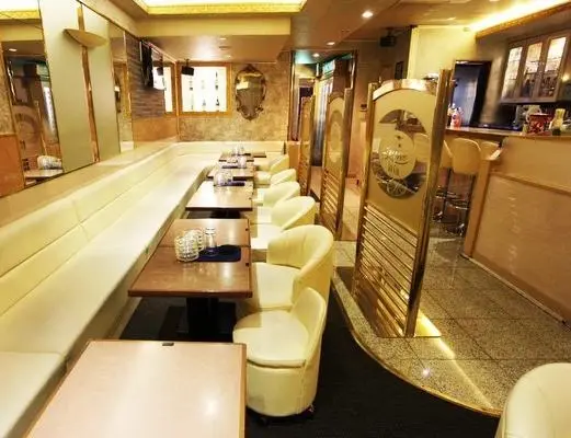 上野ファイン店内画像