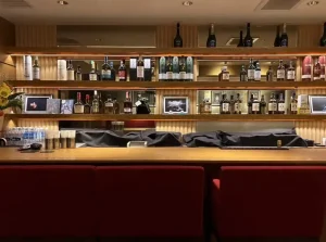 銀座游水 店内写真