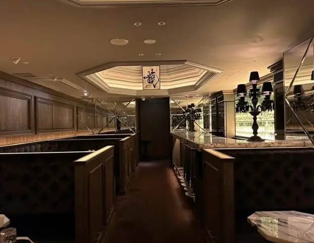 銀座アムール店内写真
