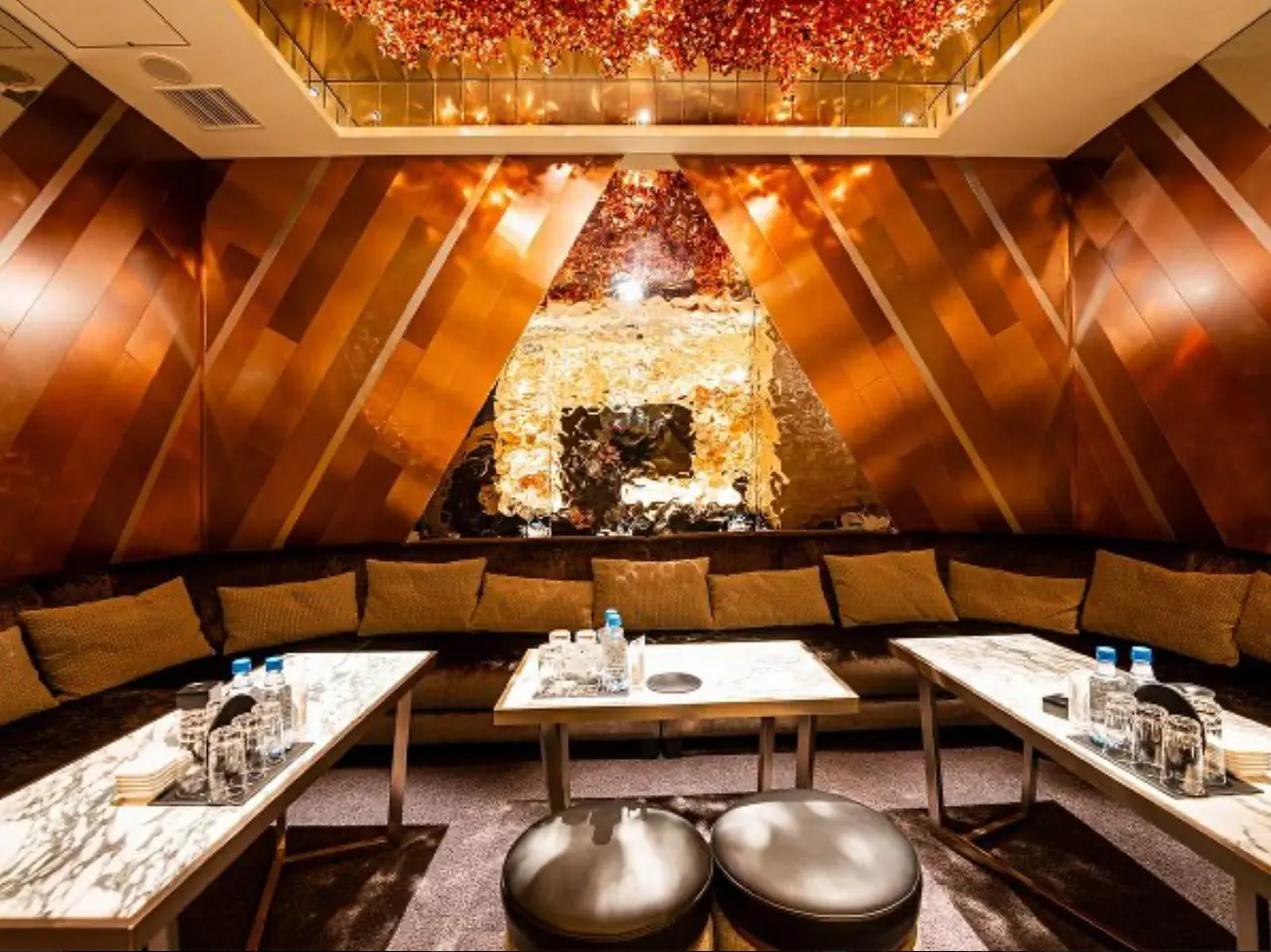 六本木ララァ 店内写真