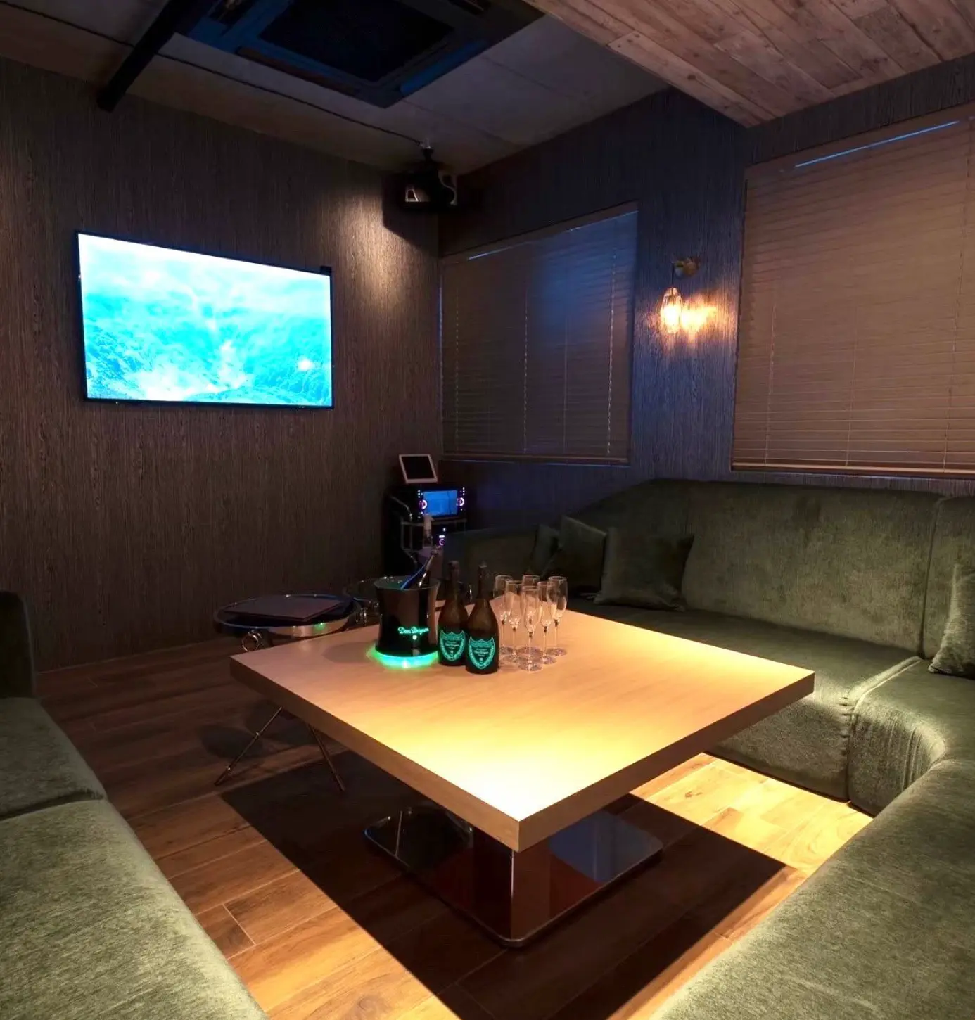 アジト店内画像5