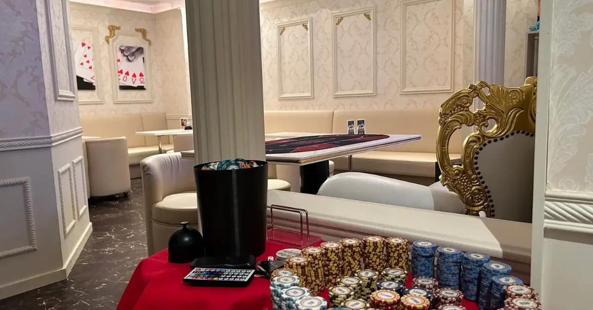 {恵比寿 ウィンラウンジ(wynn lounge)}のメインフロアを撮影した店内内装