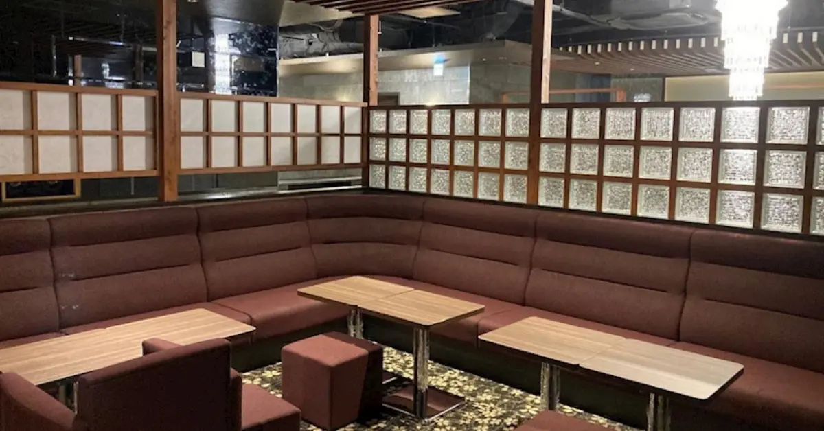 ｛五反田 新世界 （シンセカイ）｝のメインフロア 店内内装