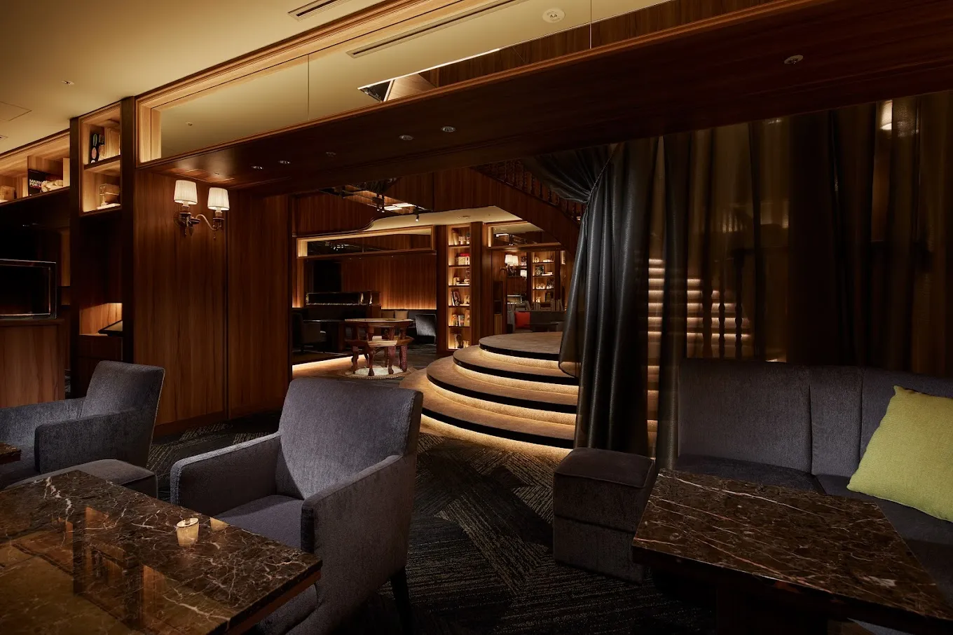 新宿歌舞伎町ファブリック 店内写真