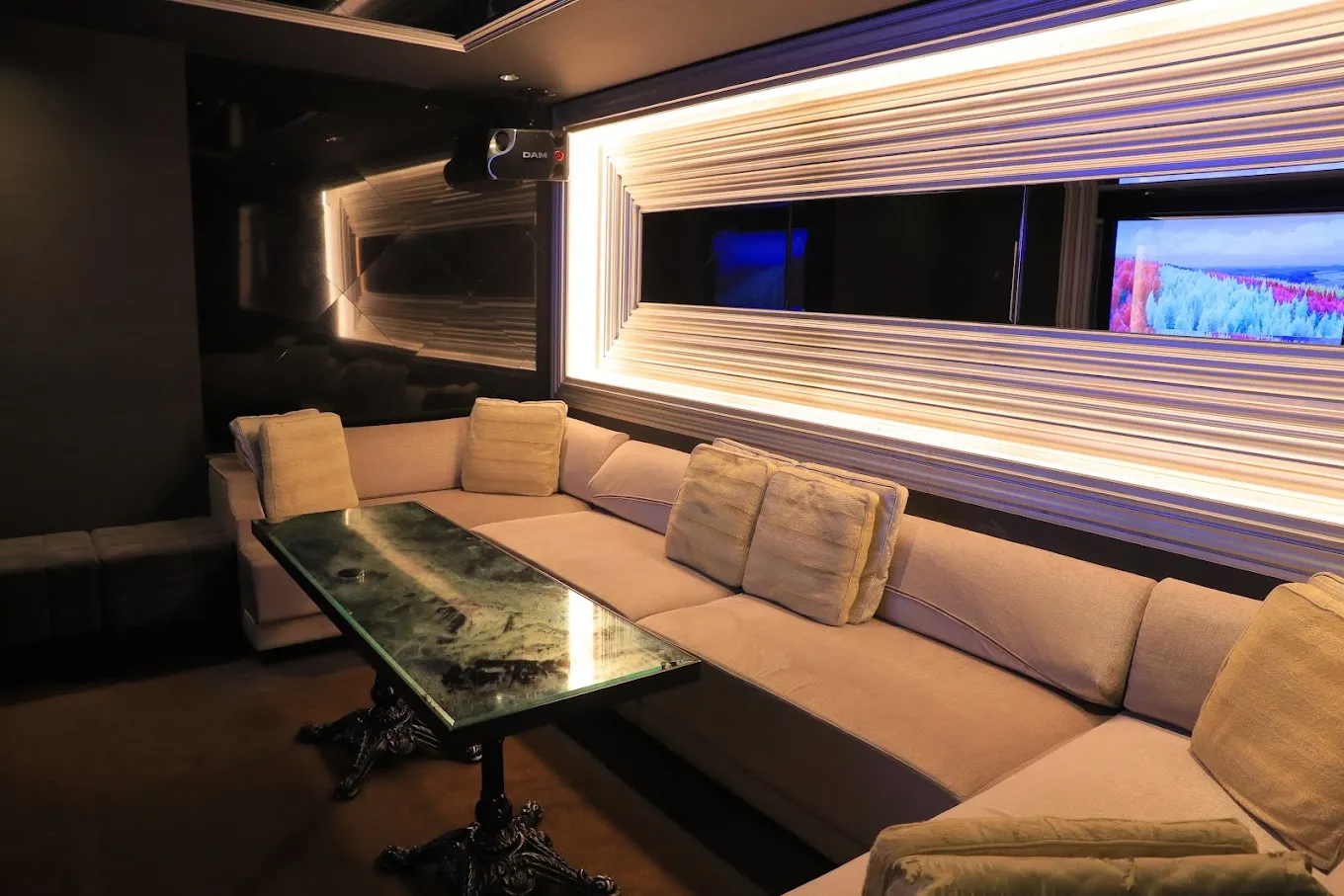 銀座ミラノクラブ 店内写真