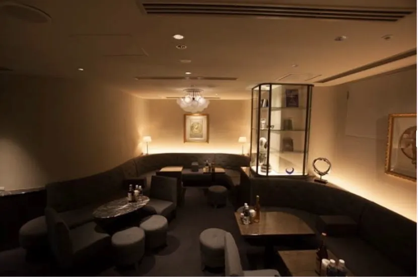 銀座ミューシャ 店内写真