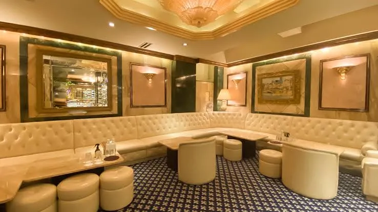 ガーデンラウンジ店内画像1