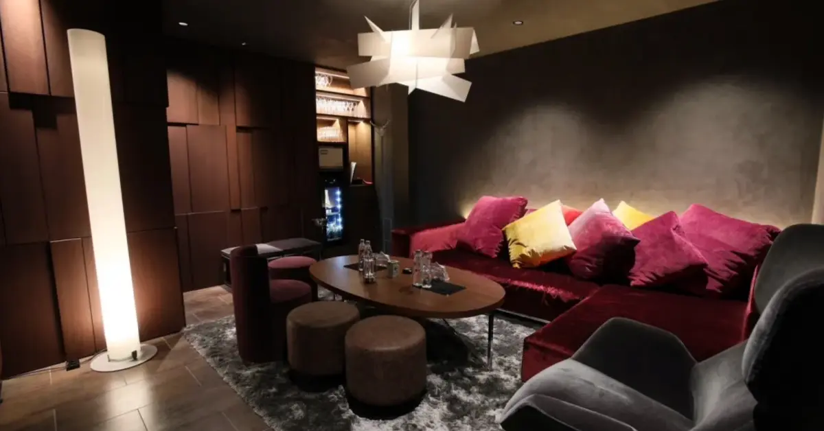 新宿歌舞伎町ソロモンのVIPルーム（店内内装） - キャバクラ体入求人