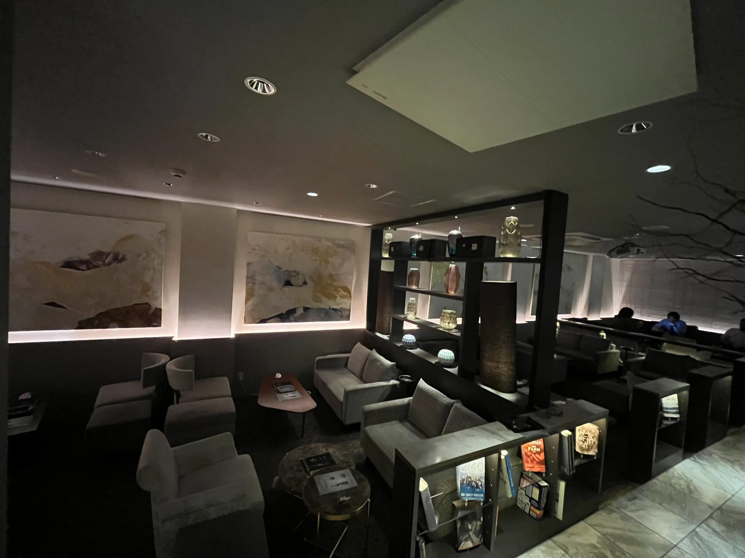 六本木テラス 店内写真