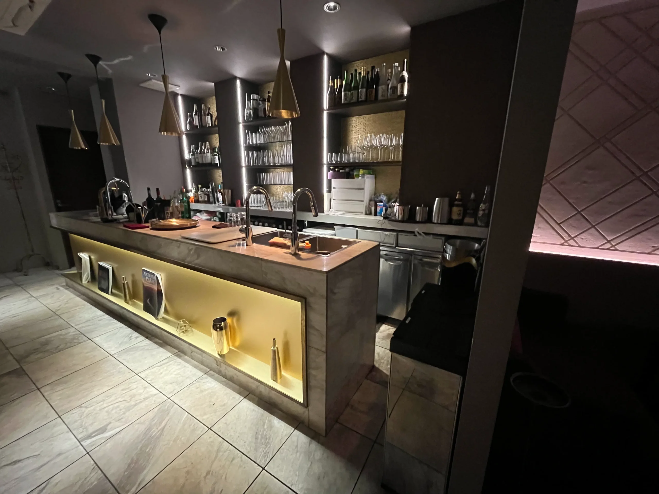 六本木テラス 店内写真