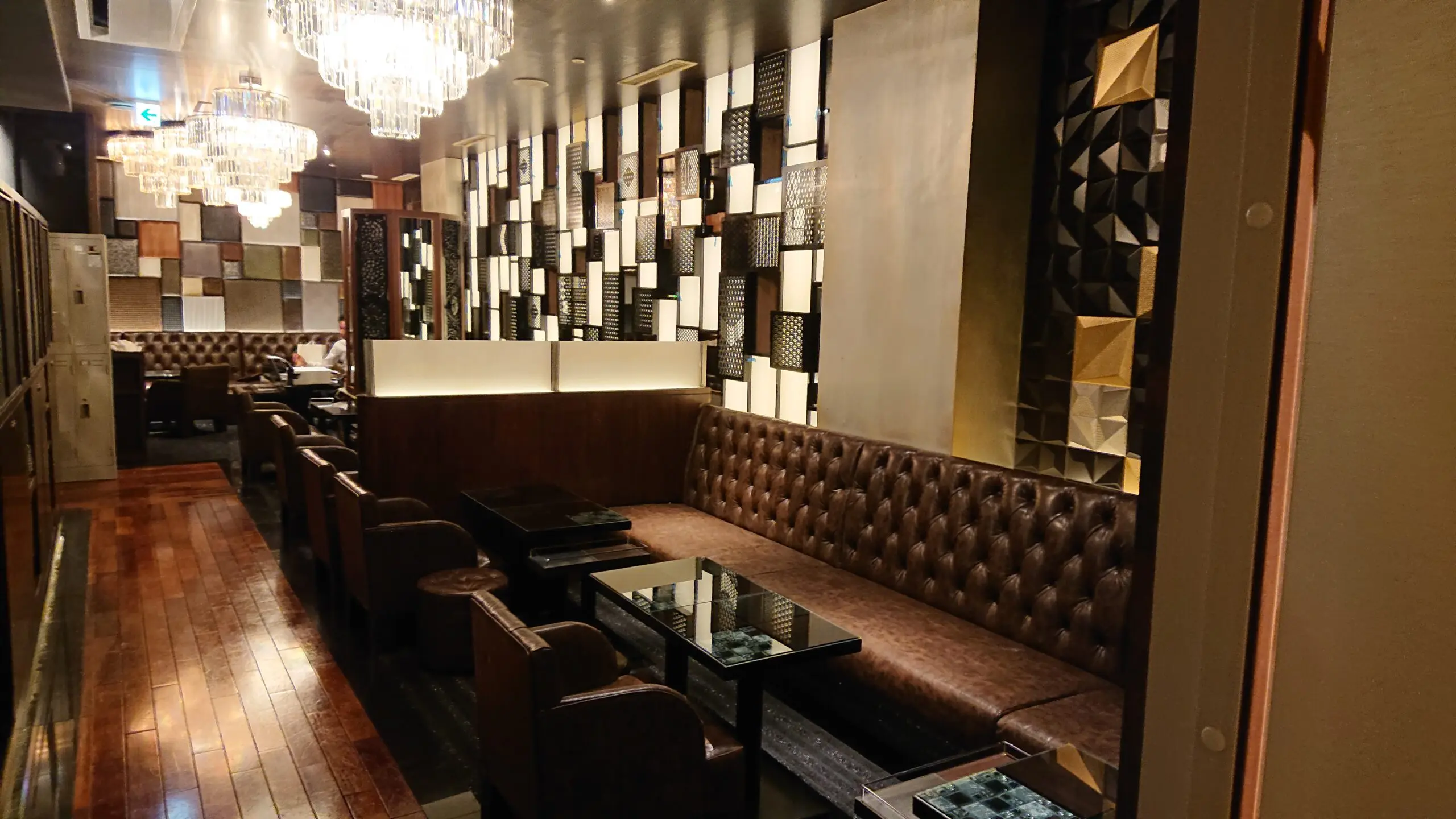 銀座モノリス店内画像1