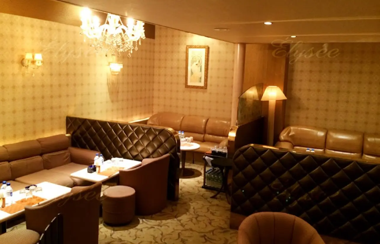 六本木エリゼ 店内写真