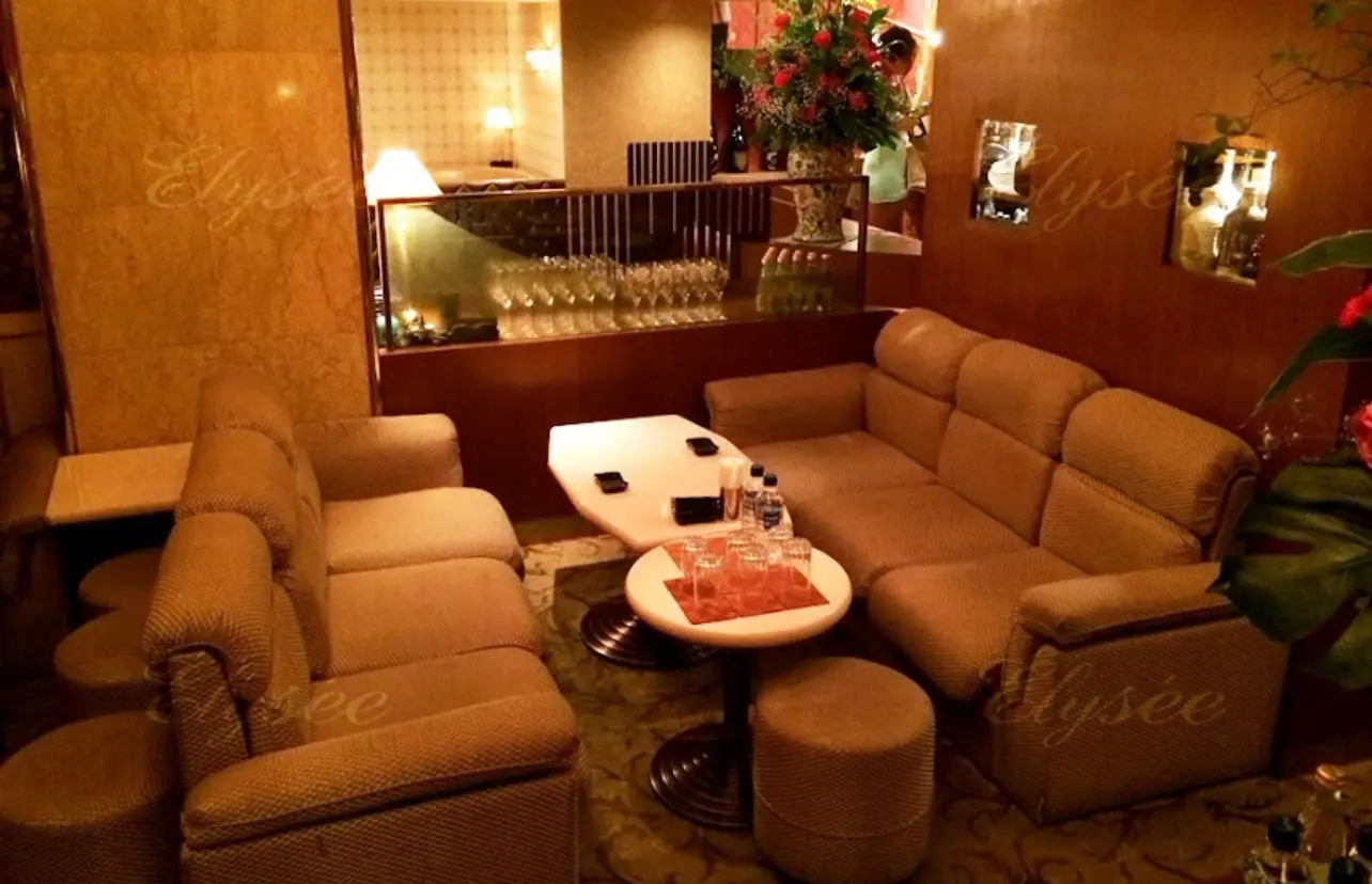 六本木エリゼ 店内写真