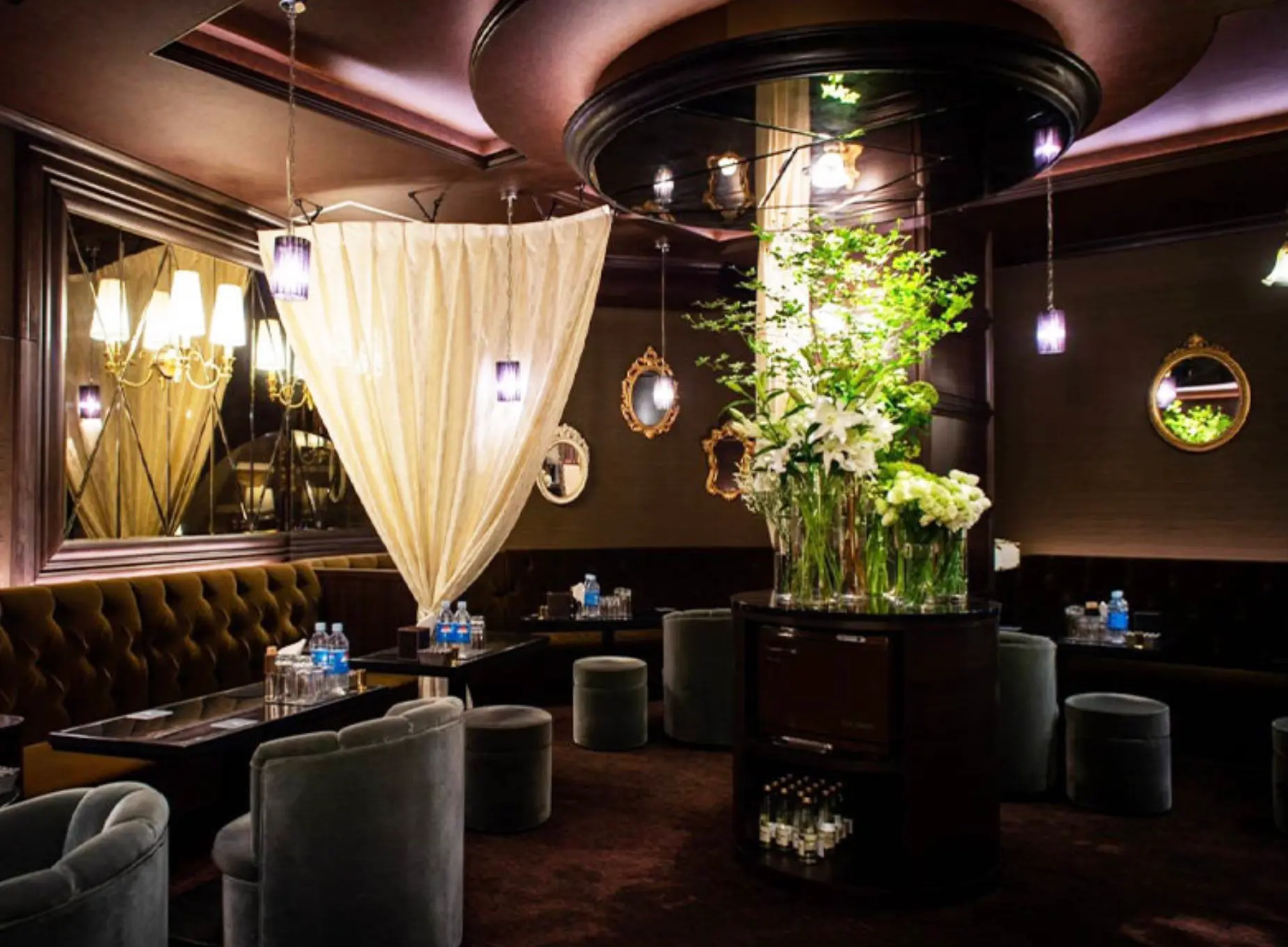 プレミアエイト店内画像1