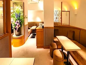 銀座サロン・ド・ムッシュ店内写真