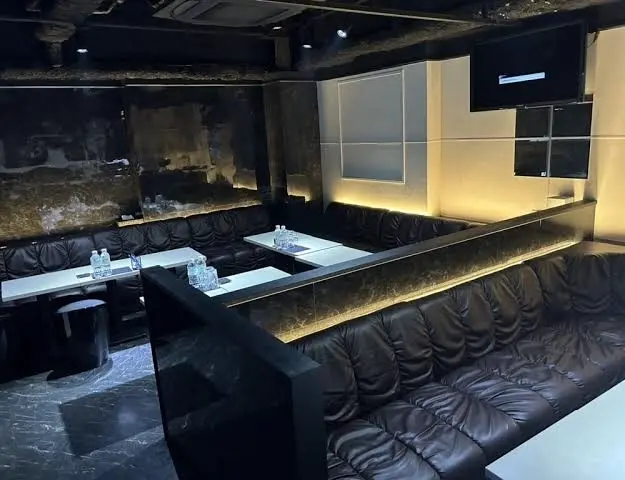 上野人魚姫店内画像