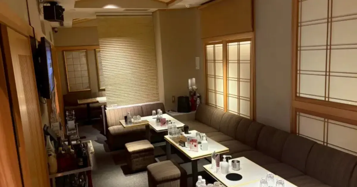 上野六乃華（ロクノハナ）のVIPルームを撮影した店内内装