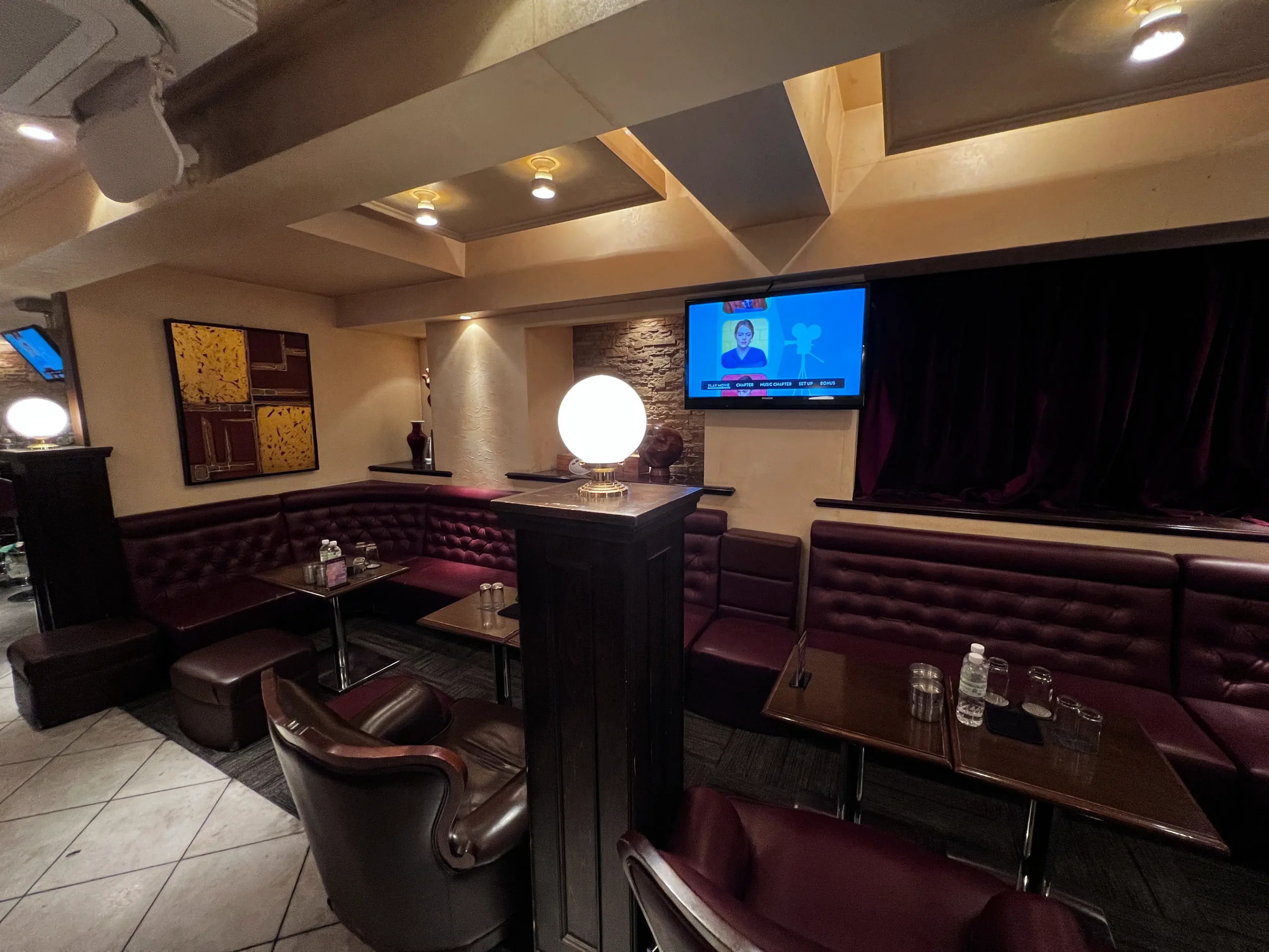 上野プルトン 店内写真