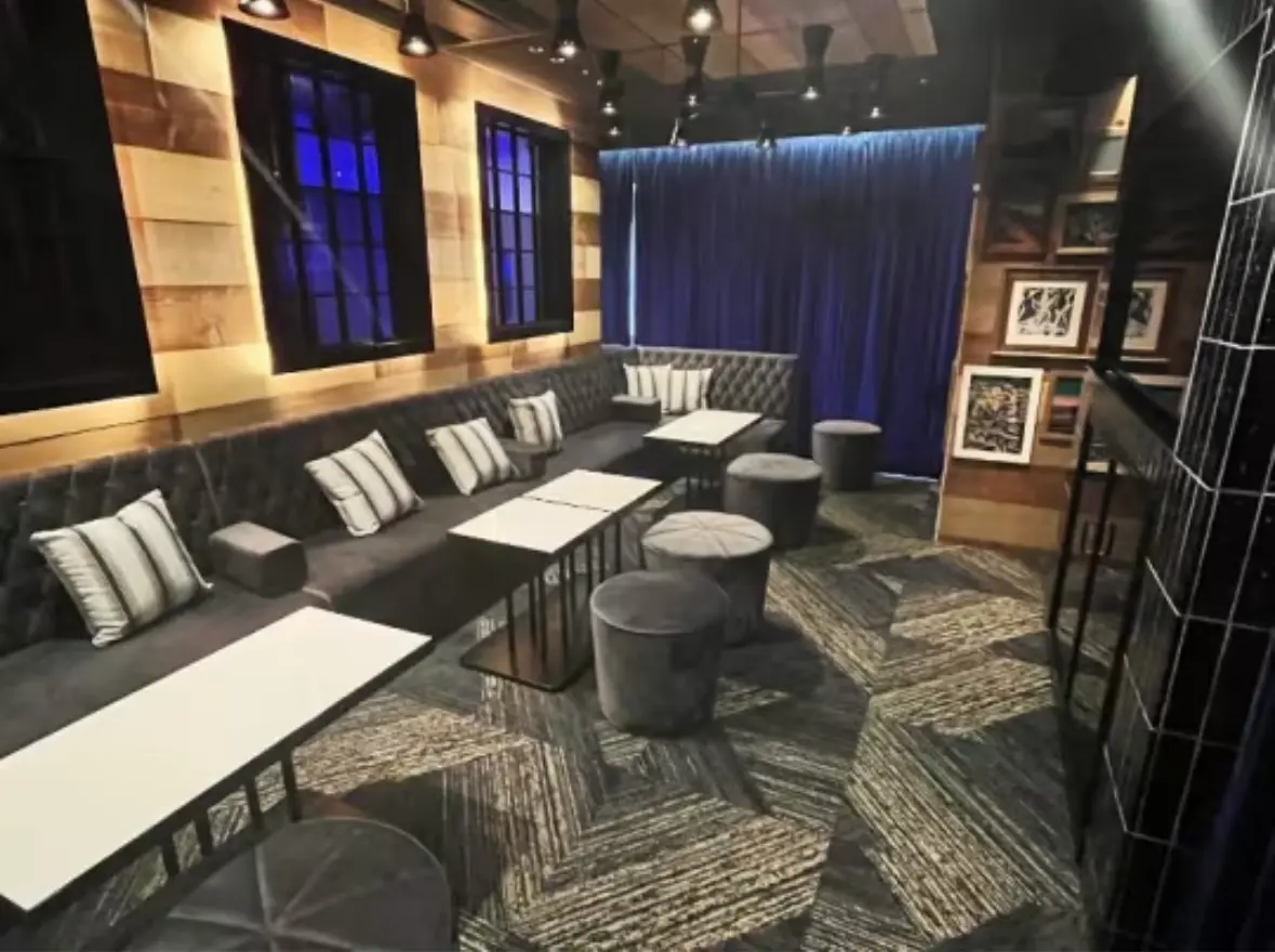 新橋サンセットラウンジェット店内画像