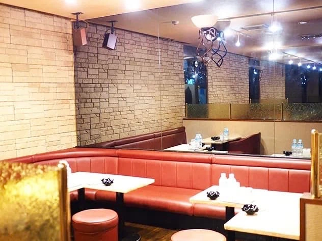 千葉みゆき通りルパン店内画像