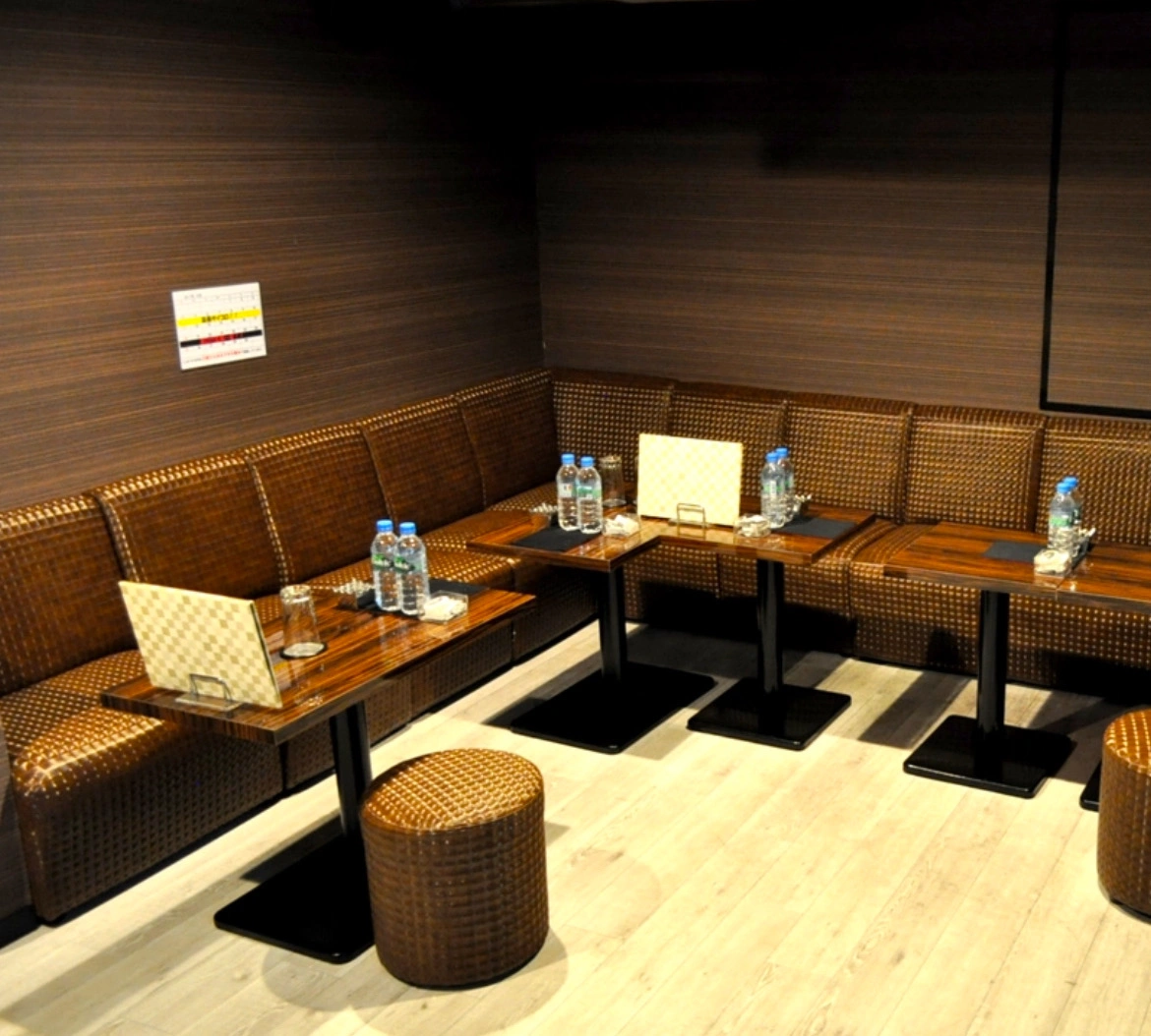 ロジャー店内画像