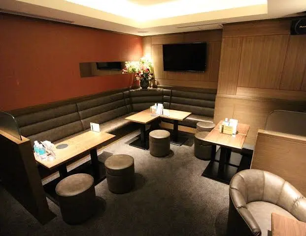 銀座月の庭店内写真