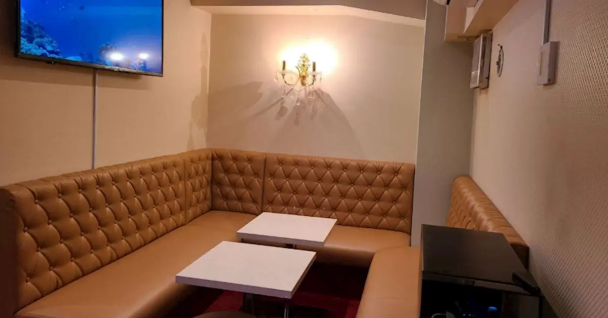 銀座スナックワン店内写真