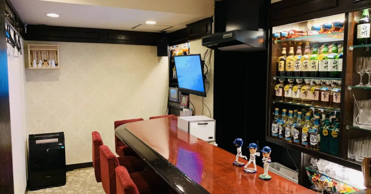 銀座スナックラウンジマリア店内写真