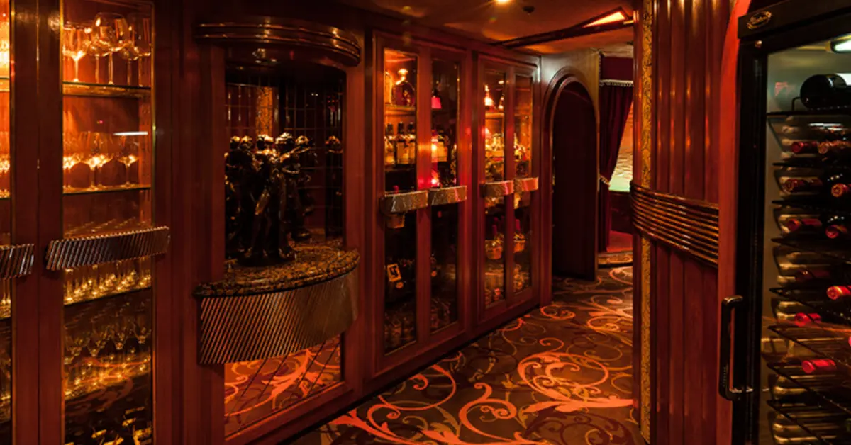 六本木セリーネ 店内写真