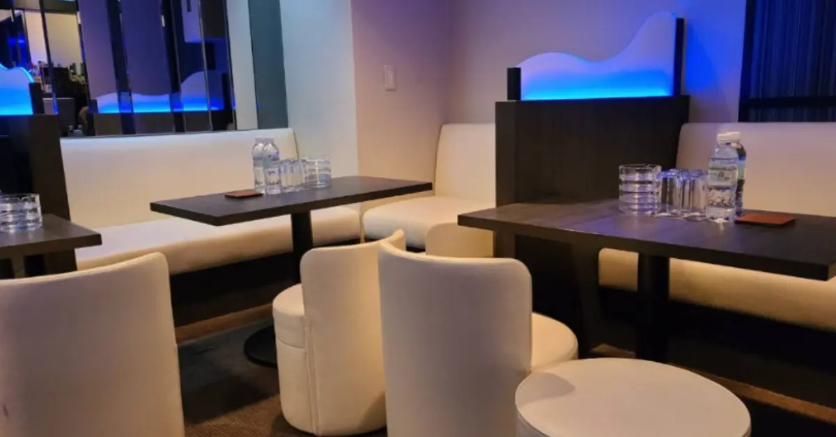 新小岩椿店内写真