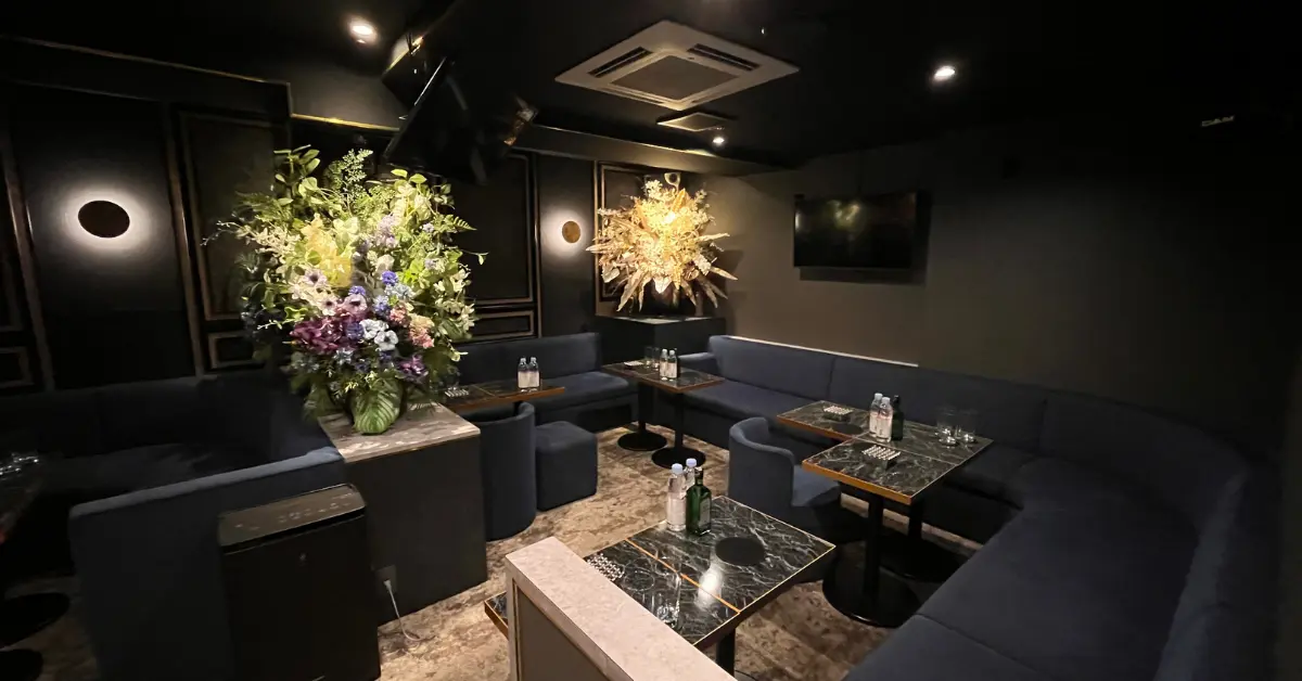 千葉富士見町パナメーラのメインフロア（店内内装） - キャバクラ体入バイト求人