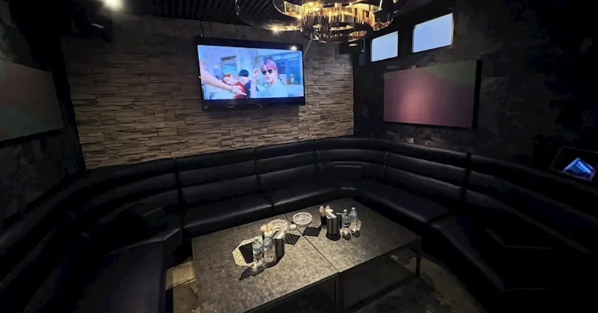 千葉ジェネレーションのセカンド個室VIPルーム 店内内装