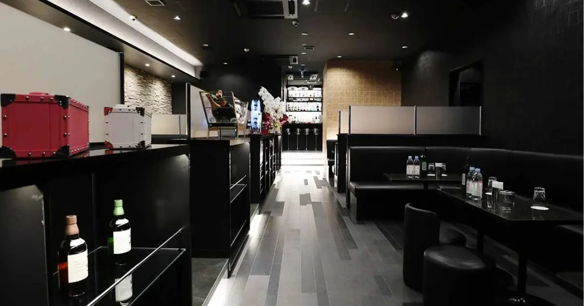 船橋ベラージオのメインフロア 店内内装+通路側から撮影