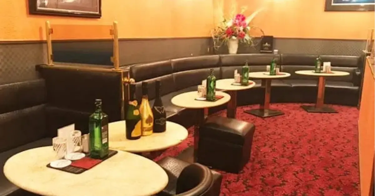 船橋トゥルースのメインフロア 店内内装