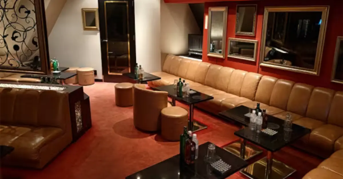 市川ダイヤモンドプリンセスのメインフロア 店内内装+入り口側から撮影