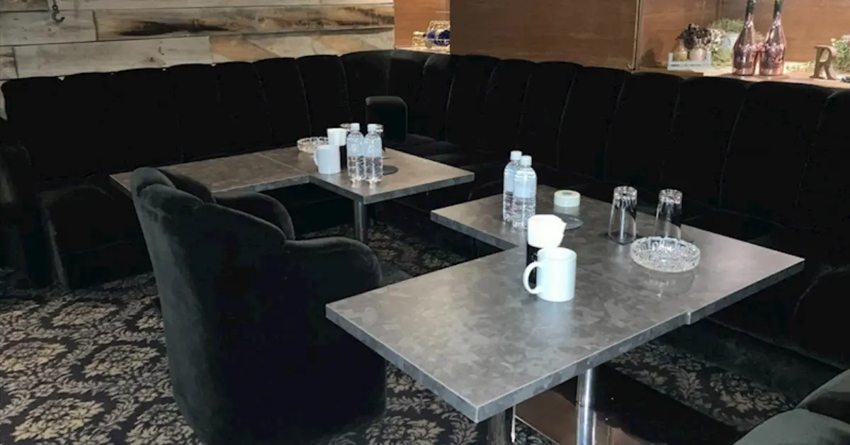 市川ロアーのメインフロア 店内内装