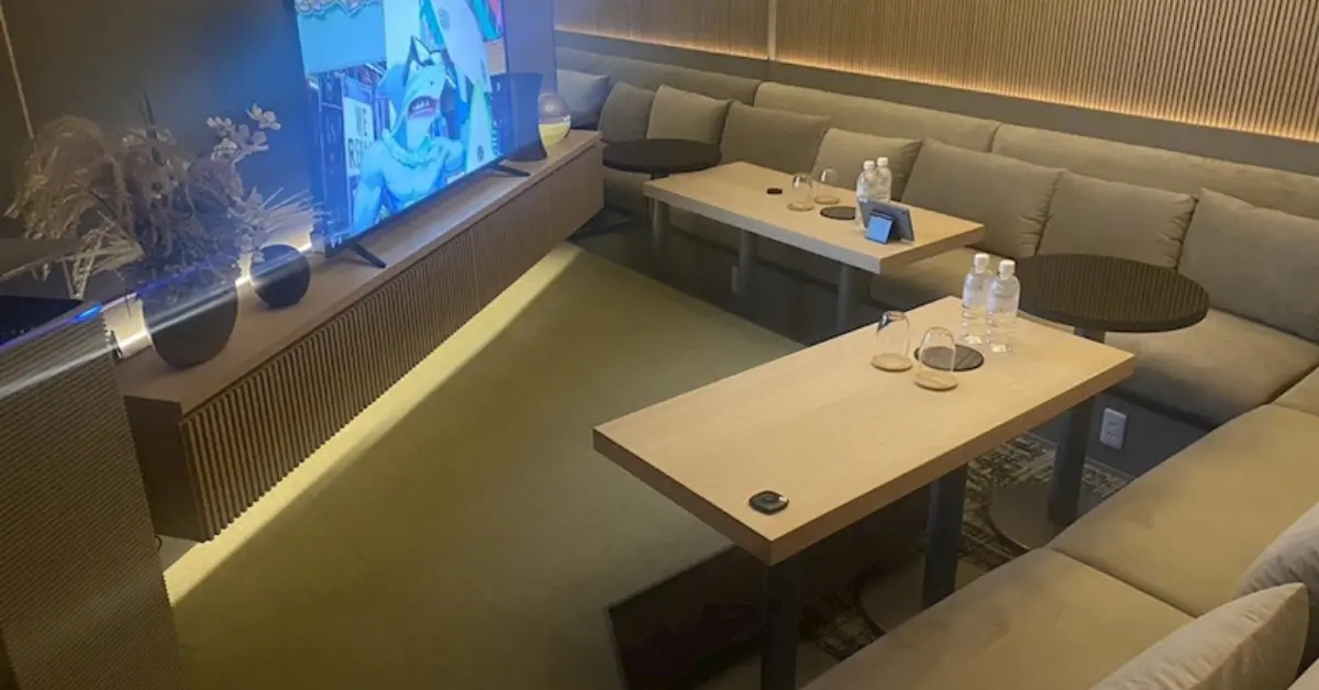 柏バロールのラウンジルーム 店内内装