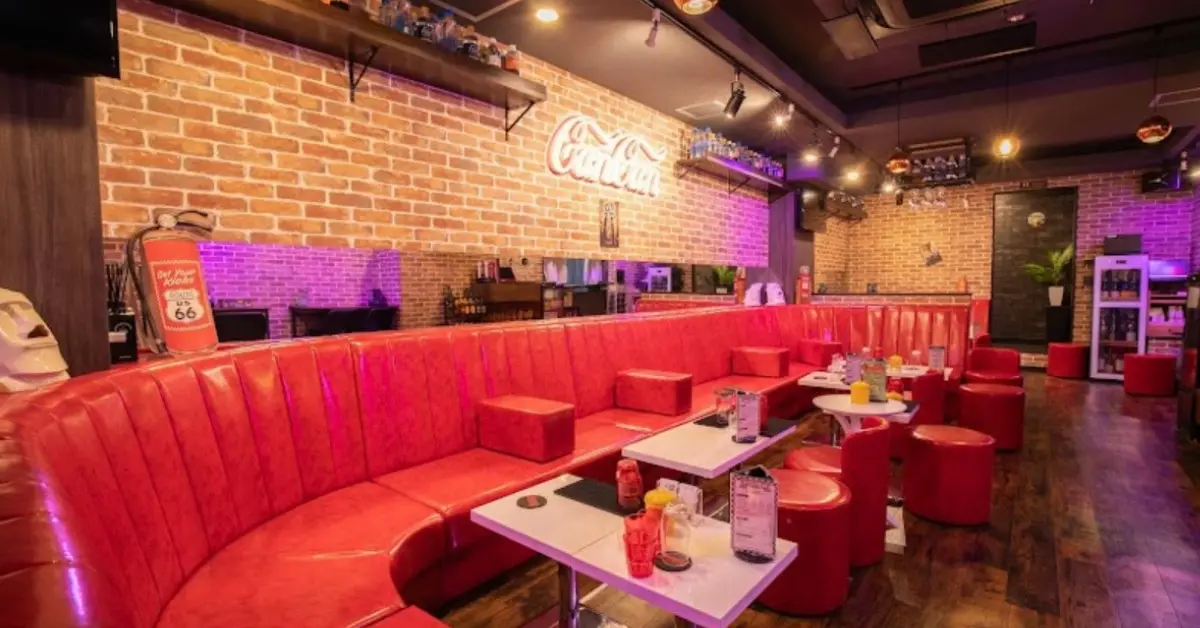 上野カンカンのメインフロア 店内写真