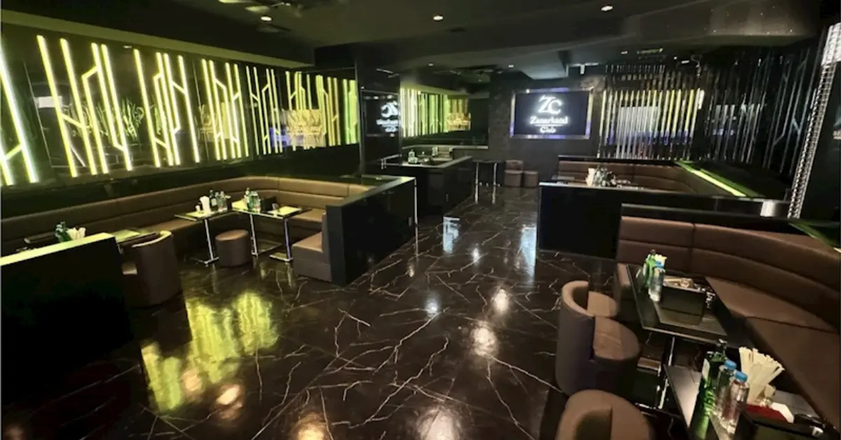 木更津ザナルカンドクラブのメインフロア 店内内装